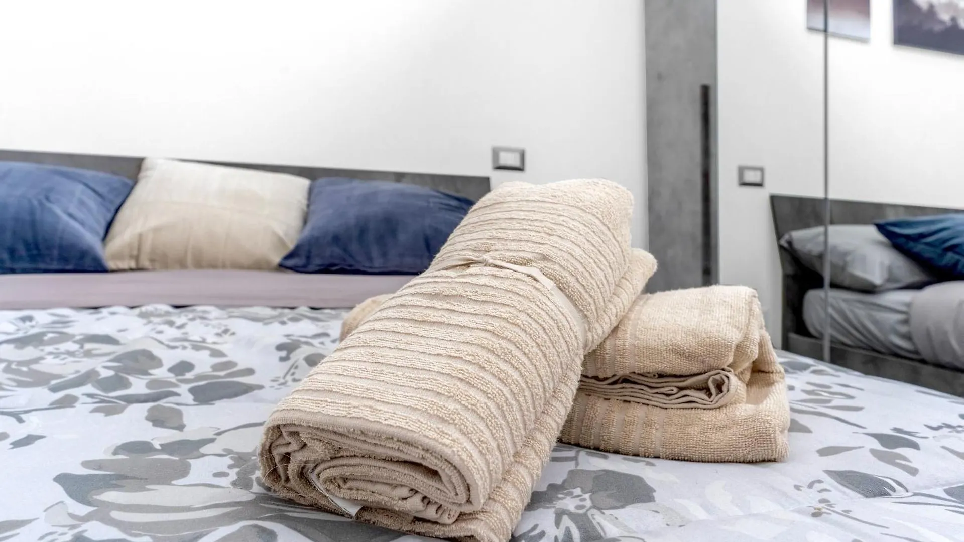 דירות מילאנו Porta Venezia-Duomo Modern Loft Ac Wifi 0*,  איטליה